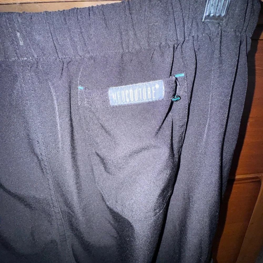 Med Couture Women’s Cargo Scrub Pants - Picture 3 of 8